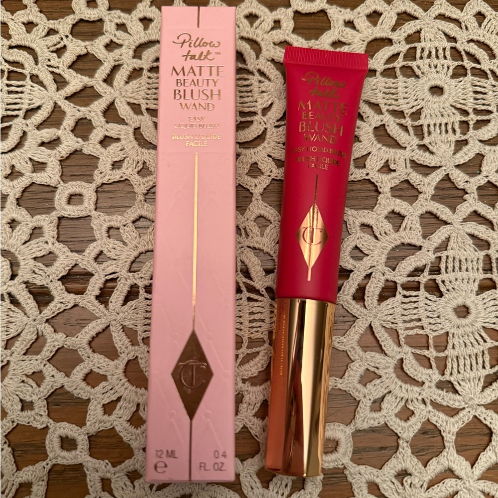Charlotte Tilbury Matte Beauty Wand